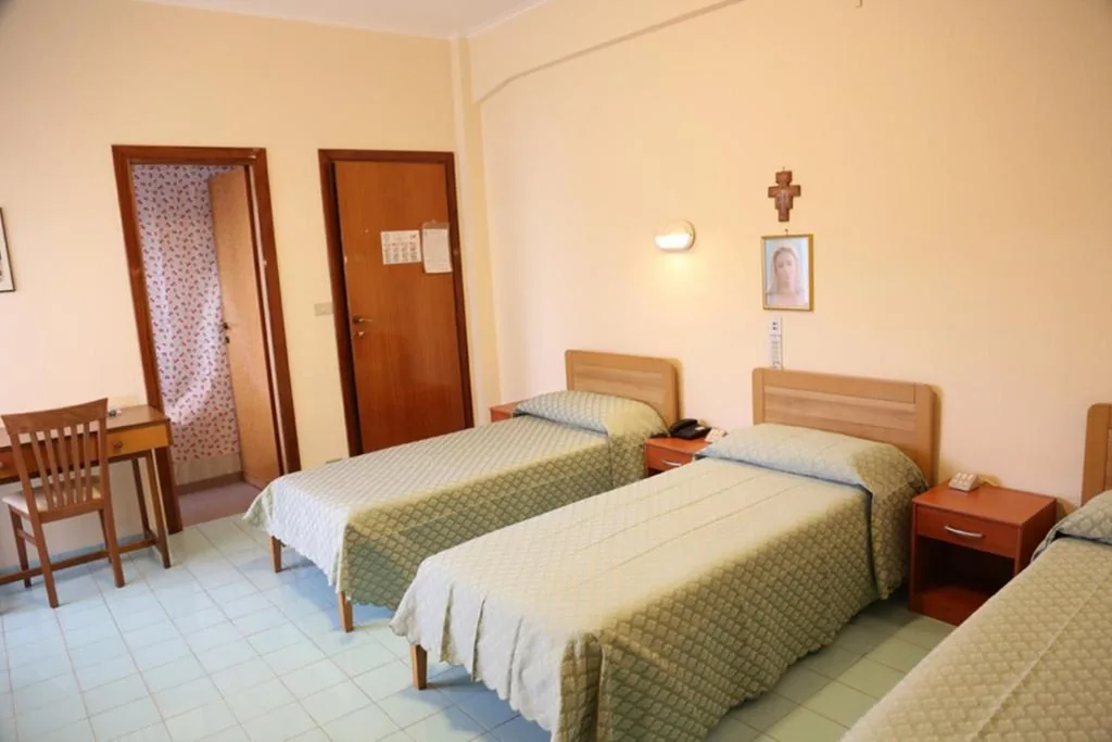 Camera Tripla — Casa Piccole Ancelle di Cristo Re