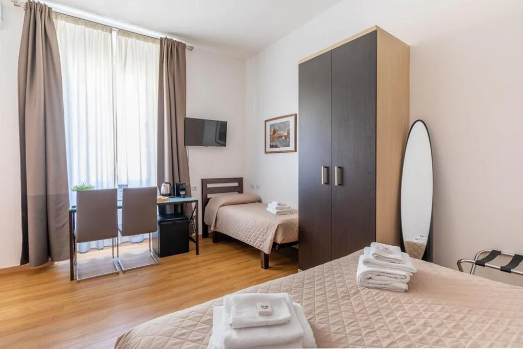 Camera Tripla — Castel Sant’Angelo Inn