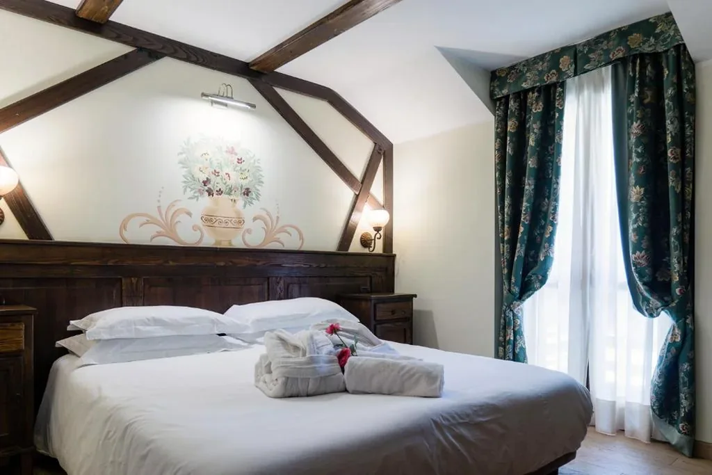 Classic Triple Room — Chalet du Lys Hotel & SPA