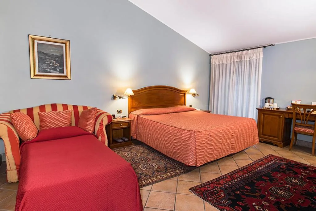 Camera Tripla Classic — Hotel Bramante