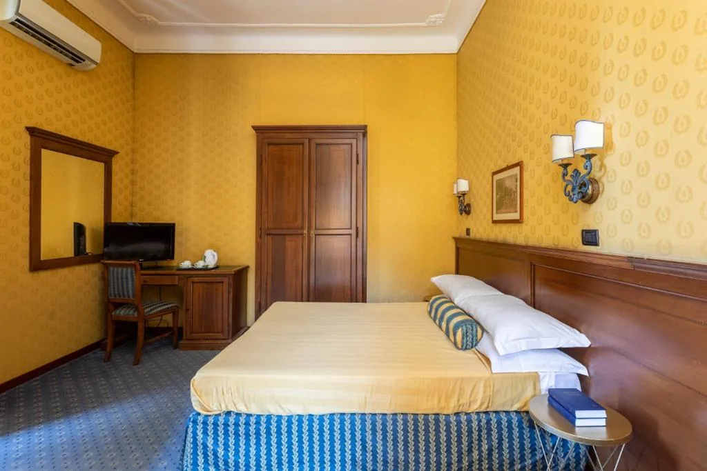 Camera Tripla Classic — Hotel Coppede’