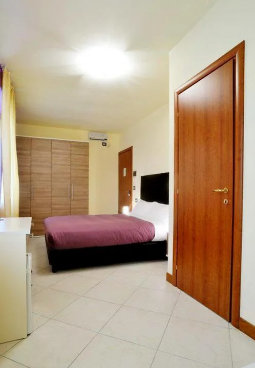Classic Triple Room — Hotel Le Nereidi