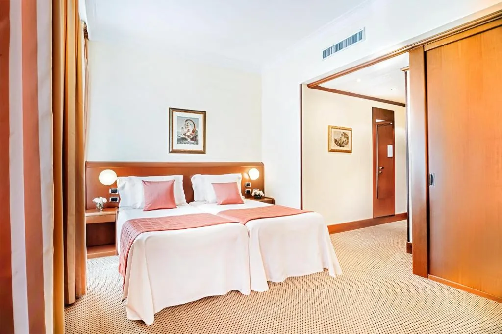 Camera Tripla Classic — Hotel Ponte Sisto