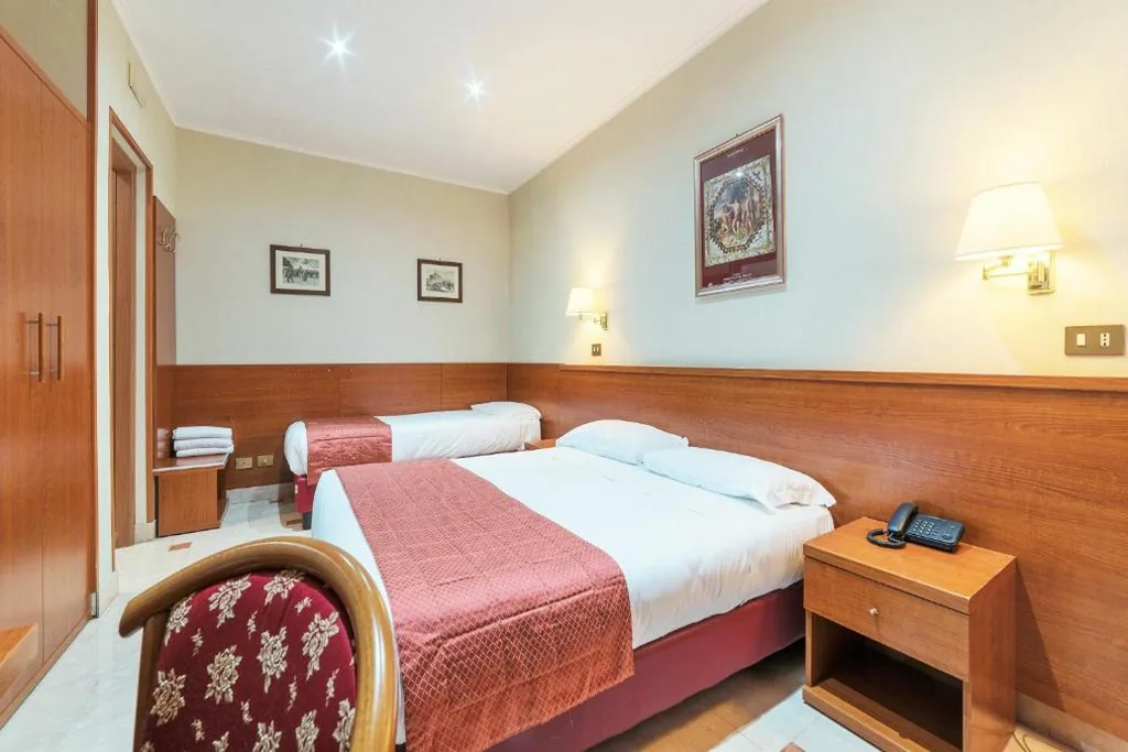 Camera Tripla Classic — Hotel Riviera Fiumicino