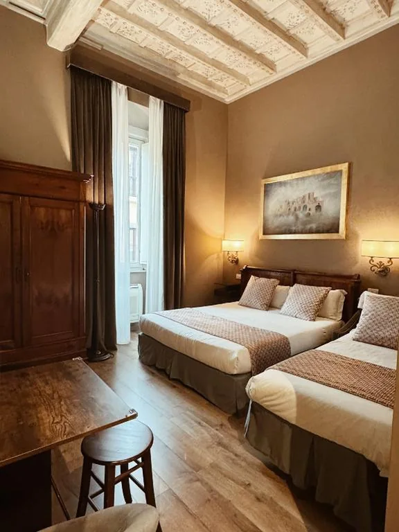 Classic Triple Room — Residenza Sciarra Suites