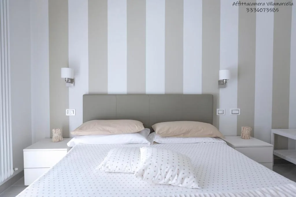 Camera Tripla Comfort — Affittacamere Villa Marcella