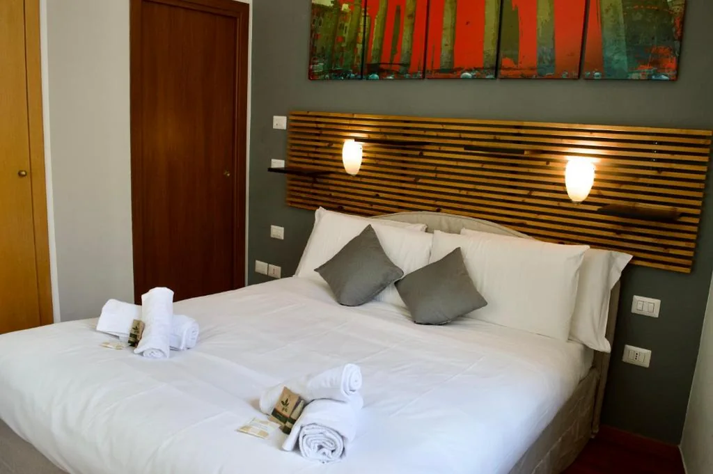 Comfort Triple Room — AmareRomaRooms