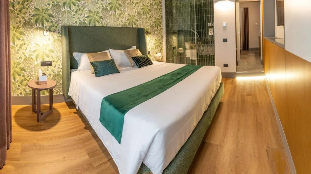 Camera Tripla Comfort — Castel Sant´Angelo Luxury Rooms & Tour