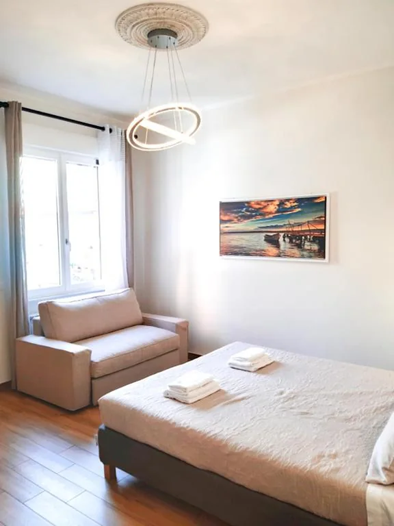 Comfort Triple Room with Shower — Aurora 5 Terre