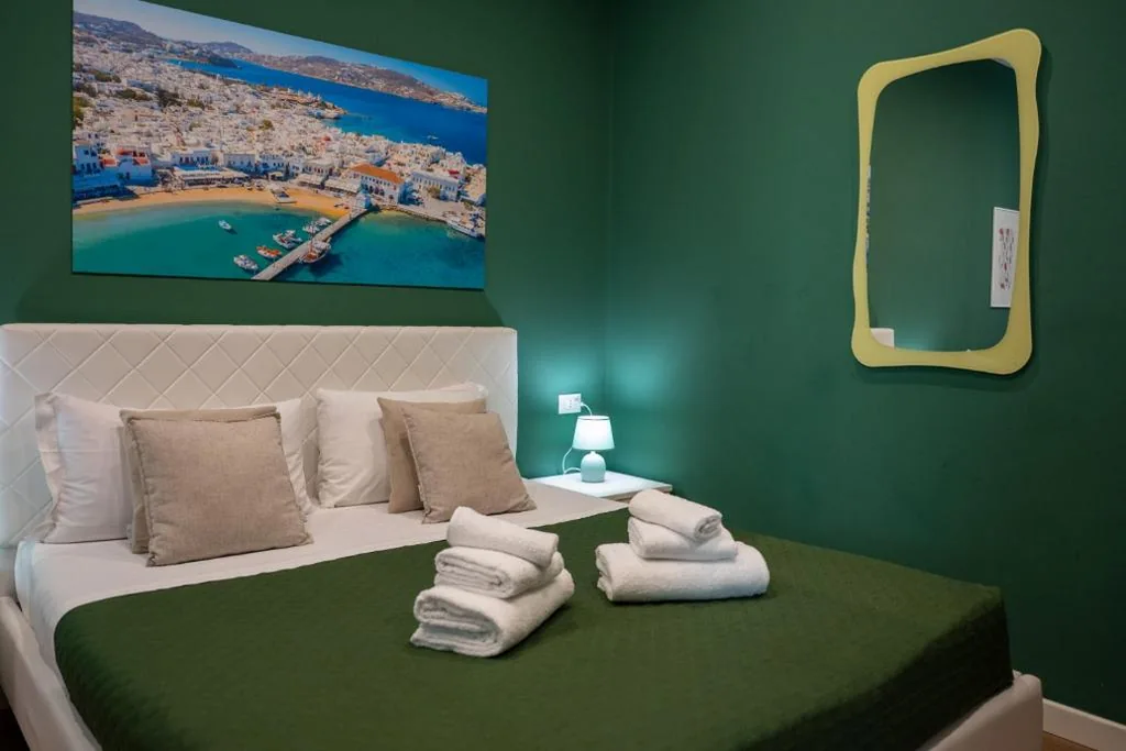 Camera Tripla Comfort con Doccia — Hotiday Relais di Gusto