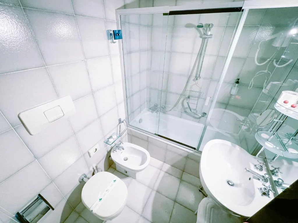 Camera Tripla Comfort — Hotel Britannia