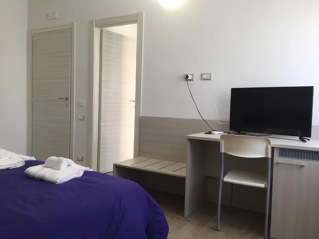 Comfort Triple Room — Il Viaggiatore Via Rimini Serapo