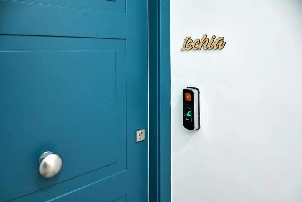 Camera Tripla Comfort — Le Isole di MadamA