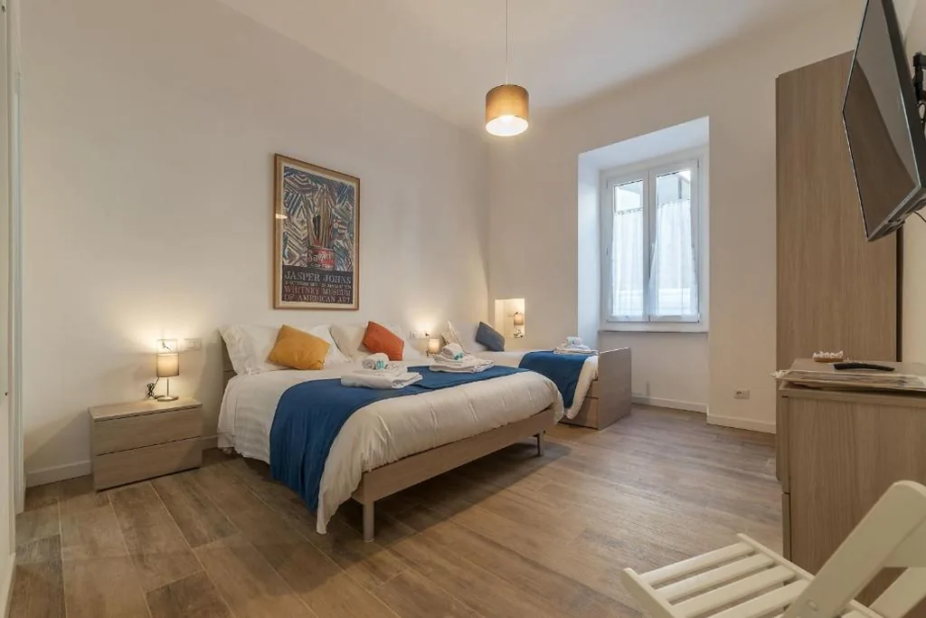 Comfort Triple Room — Roman Station House