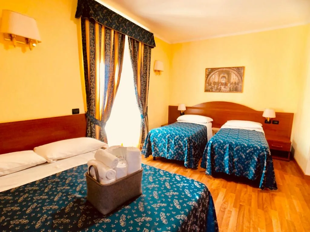 Comfort Triple Room — Saint Peter Inn
