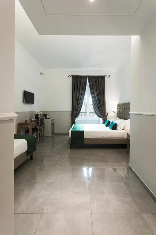 Camera Tripla Comfort — Vaticano Luxury Guest House