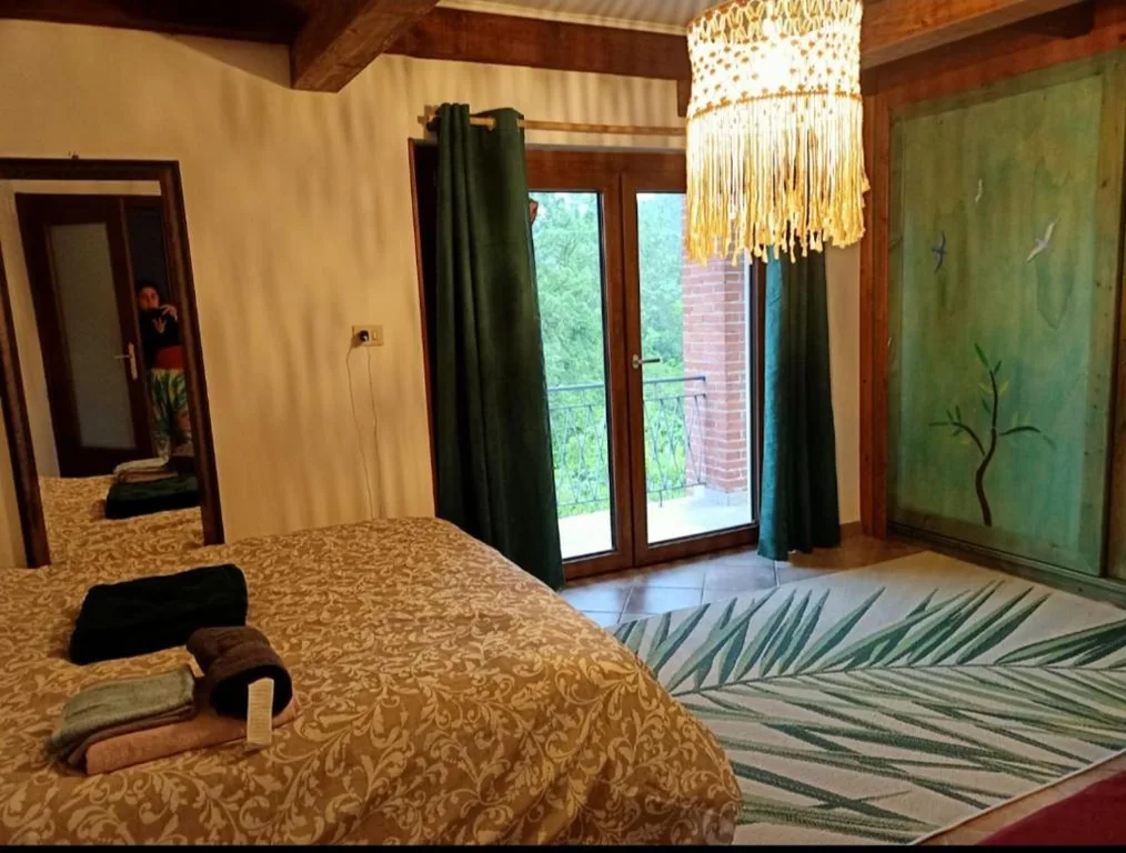 Triple Room with Shared Bathroom — Amrita Rosa
