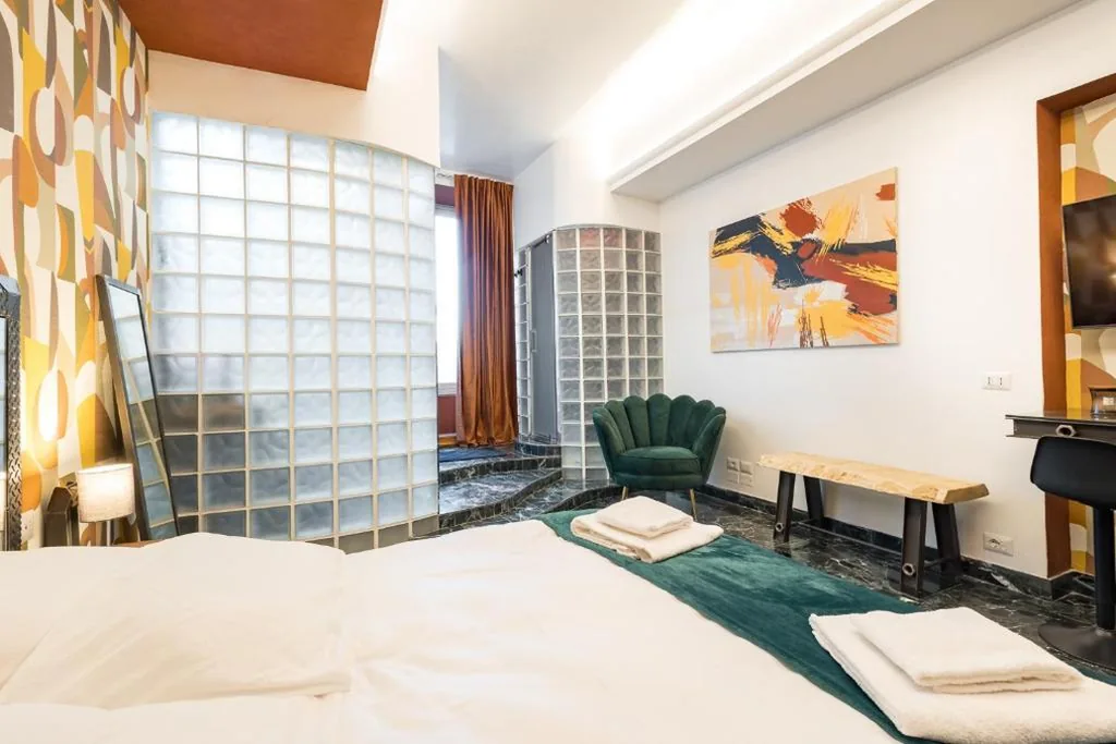 Camera Tripla con Bagno Privato — AETIUS 12 Roman Relais