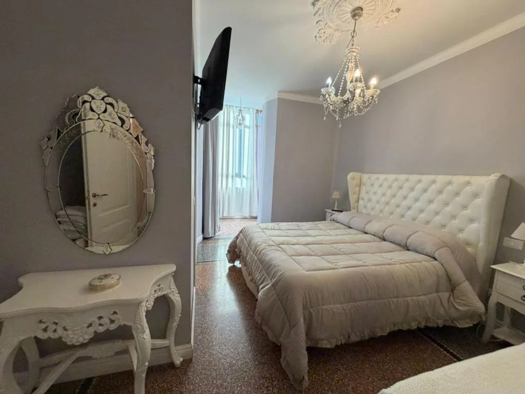 Triple Room with Private Bathroom — B&B Elisir