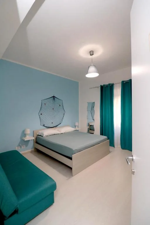 Camera Tripla con Bagno Privato — b&b i 100 passi
