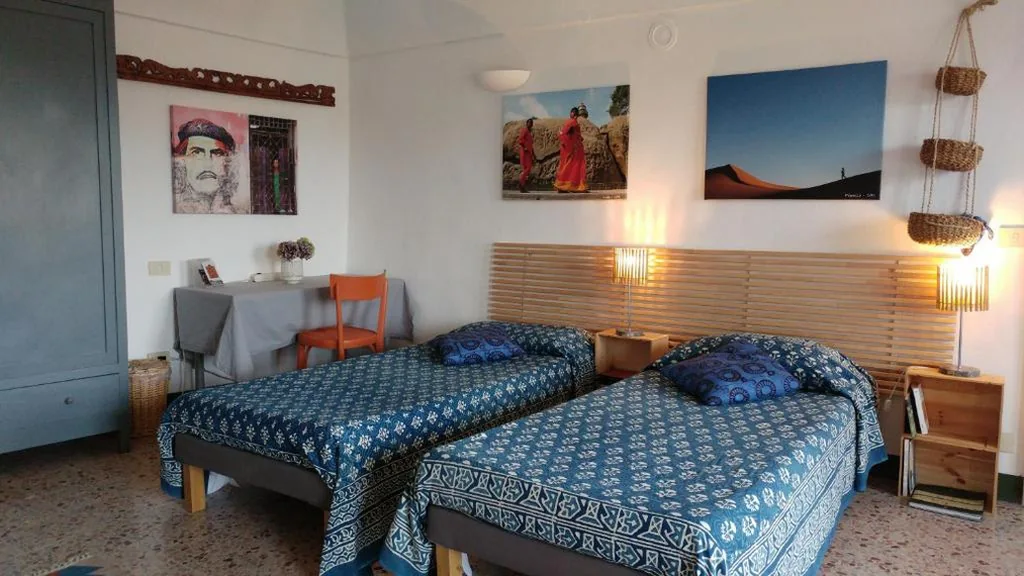 Triple Room with Private Bathroom — Casa del Movimento Lento – Guesthouse