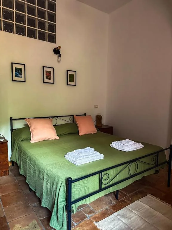 Triple Room with Private Bathroom — Casa Petra