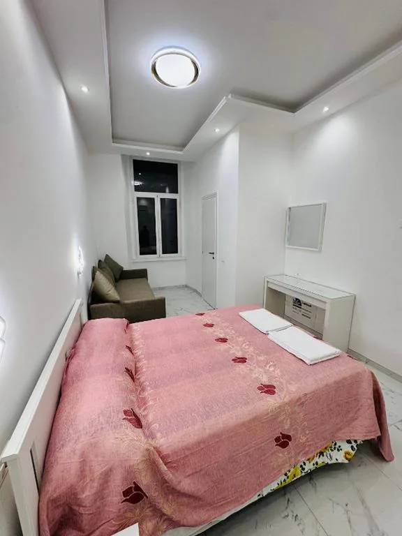 Triple Room with Private Bathroom — Casa Roma