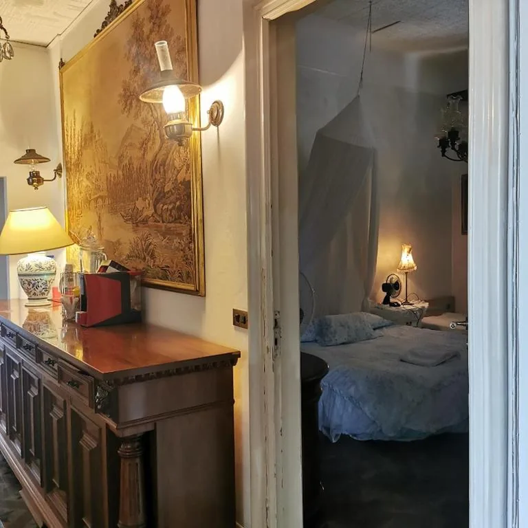 Camera Tripla con Bagno Privato Esterno — Albisola bed and breakfast