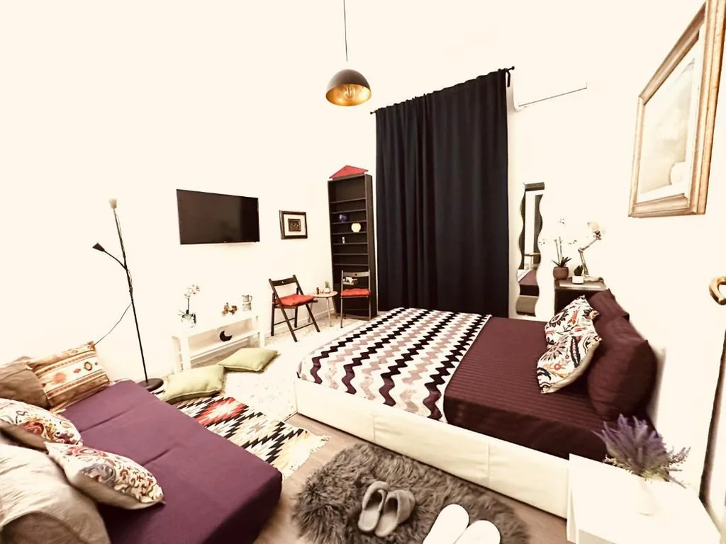 Triple Room with External Private Bathroom — Caserina Lux Roma