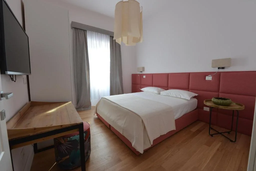 Triple Room with External Private Bathroom — Domus D’Angelo B&B