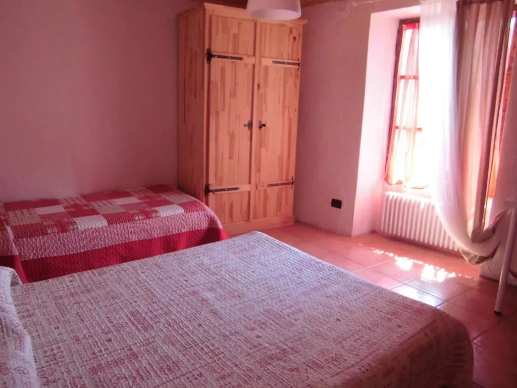 Triple Room with External Private Bathroom — La Casa Antica