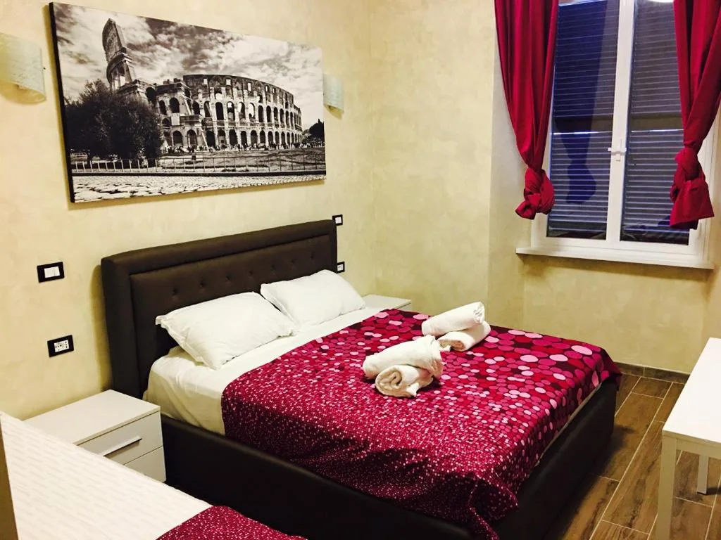 Triple Room with Private Bathroom — Favola Romana – Guest House