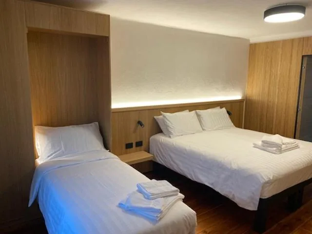 Camera Tripla con Bagno Privato — Hotel SALEI