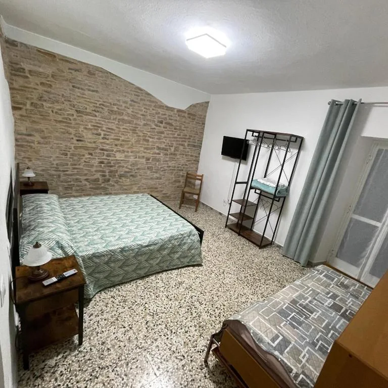 Camera Tripla con Bagno Privato — La Paulotta