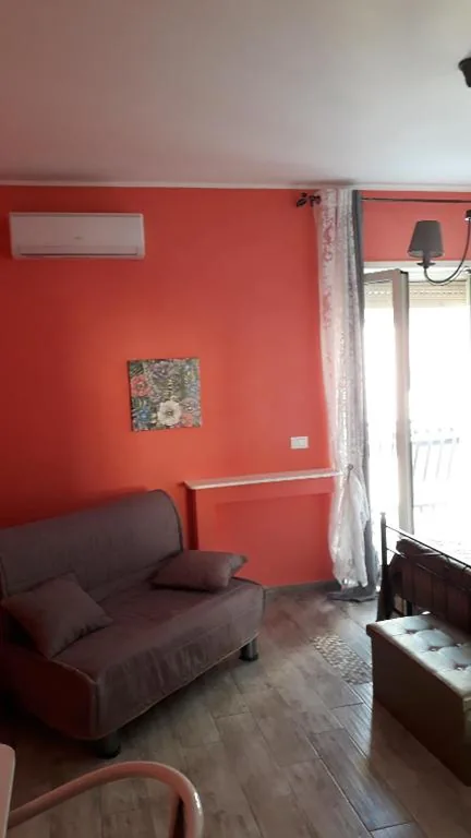 Camera Tripla con Bagno Privato — La rezztella
