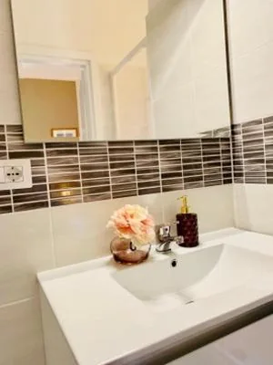 Camera Tripla con Bagno Privato — Mama Roma Domus