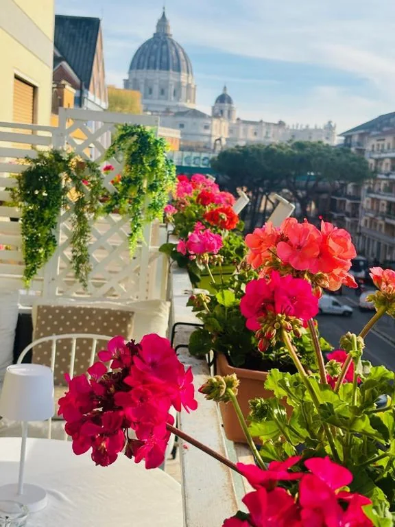 Camera Tripla con Bagno Privato — Mami Guest House Rome Vatican St Peters