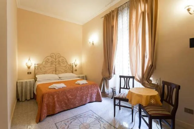 Camera Tripla con Bagno Privato — Marta Guest House