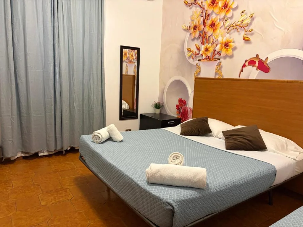 Triple Room with Private Bathroom — Milazzo Luxury Home roma