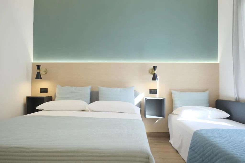 Camera Tripla con Bagno Privato — My Maison Italy GuestHouse