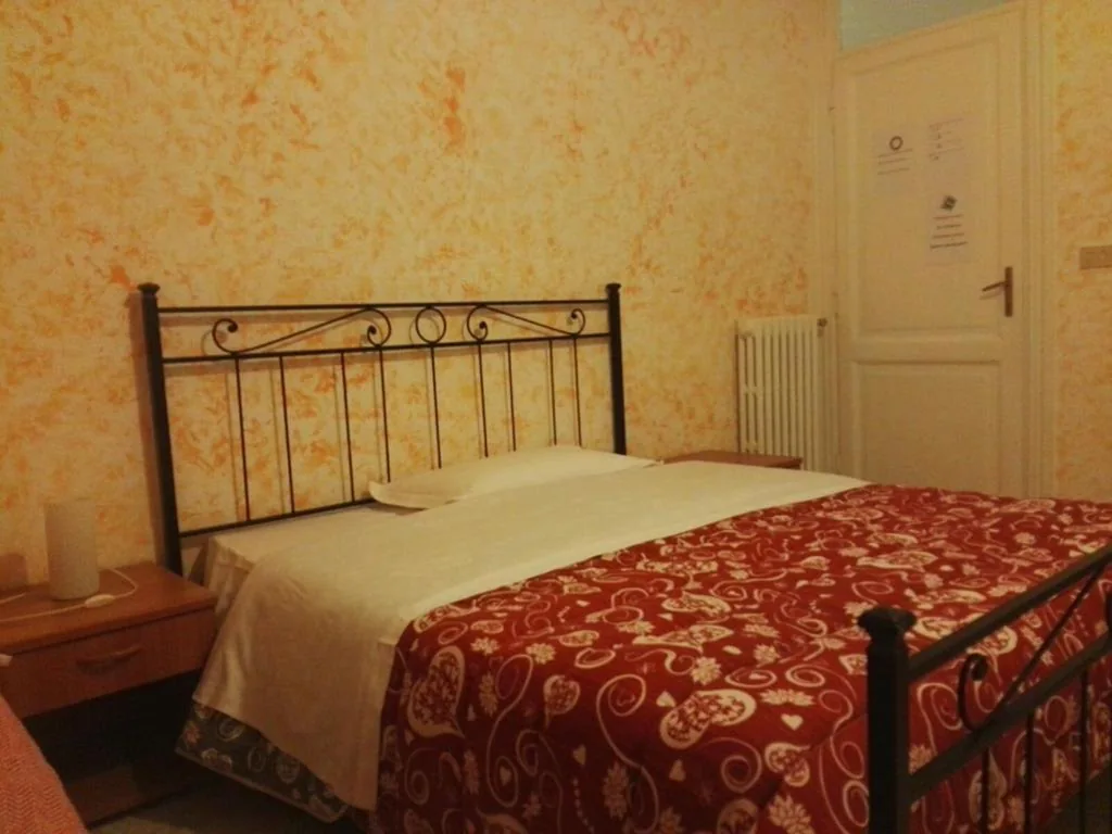 Triple Room with Private Bathroom — Residenza Laterano