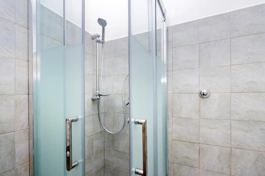 Triple Room with Private Bathroom — Residenza Musei Vaticani