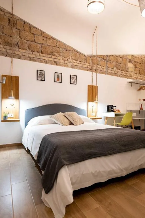 Camera Tripla con Bagno Privato — Smart Guesthouse Termini