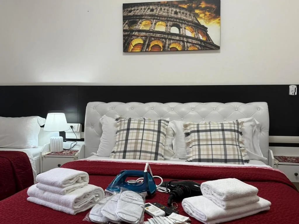 Triple Room with Private Bathroom — sweety rome