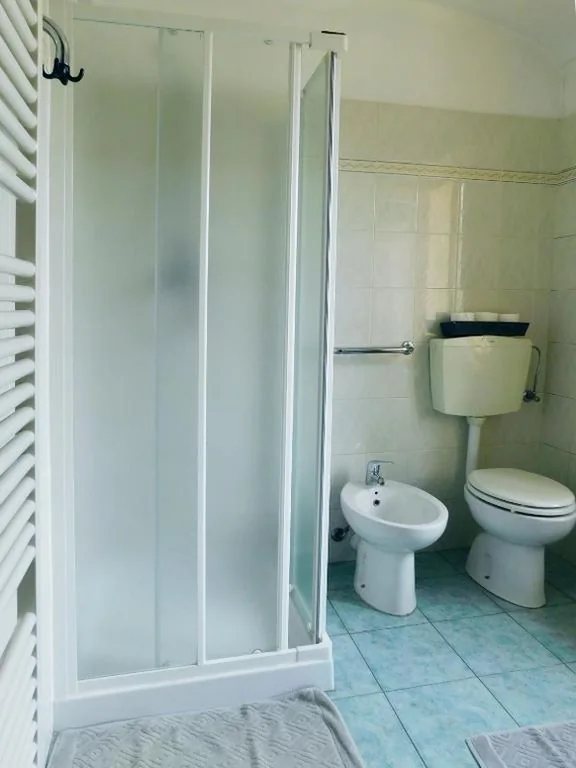 Camera Tripla con Bagno Privato — Trattoria Due Citroni