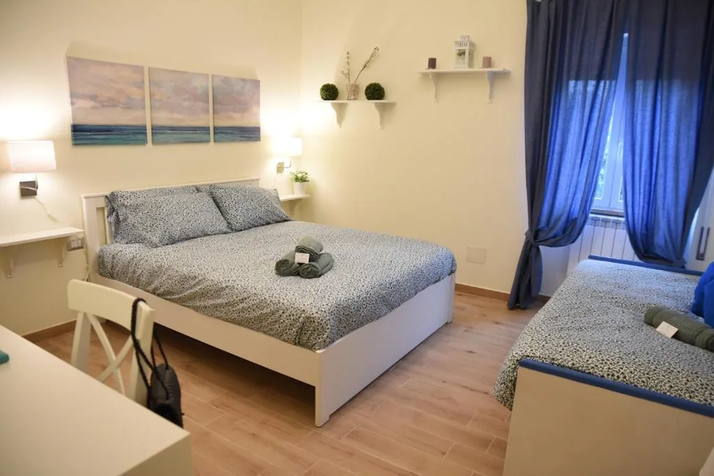 Triple Room with Private Bathroom — Villa Le Garden