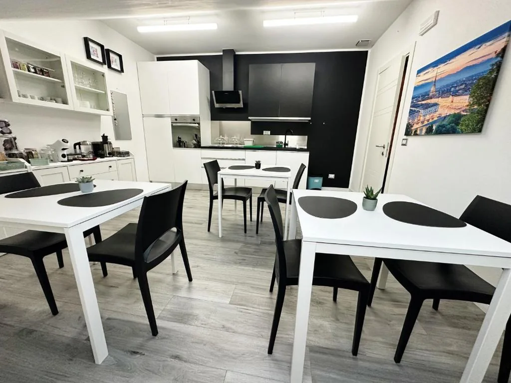 Triple Room with Bathroom — Turin Dreams