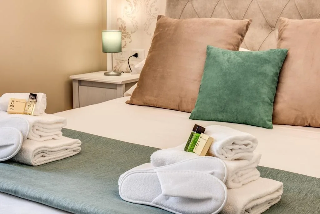 Triple Room with Balcony — Dimore Vespasiano