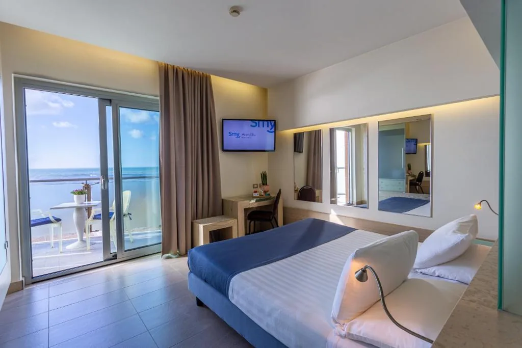 Triple Room with Balcony and Sea View — Smy Aran Blu Roma Mare