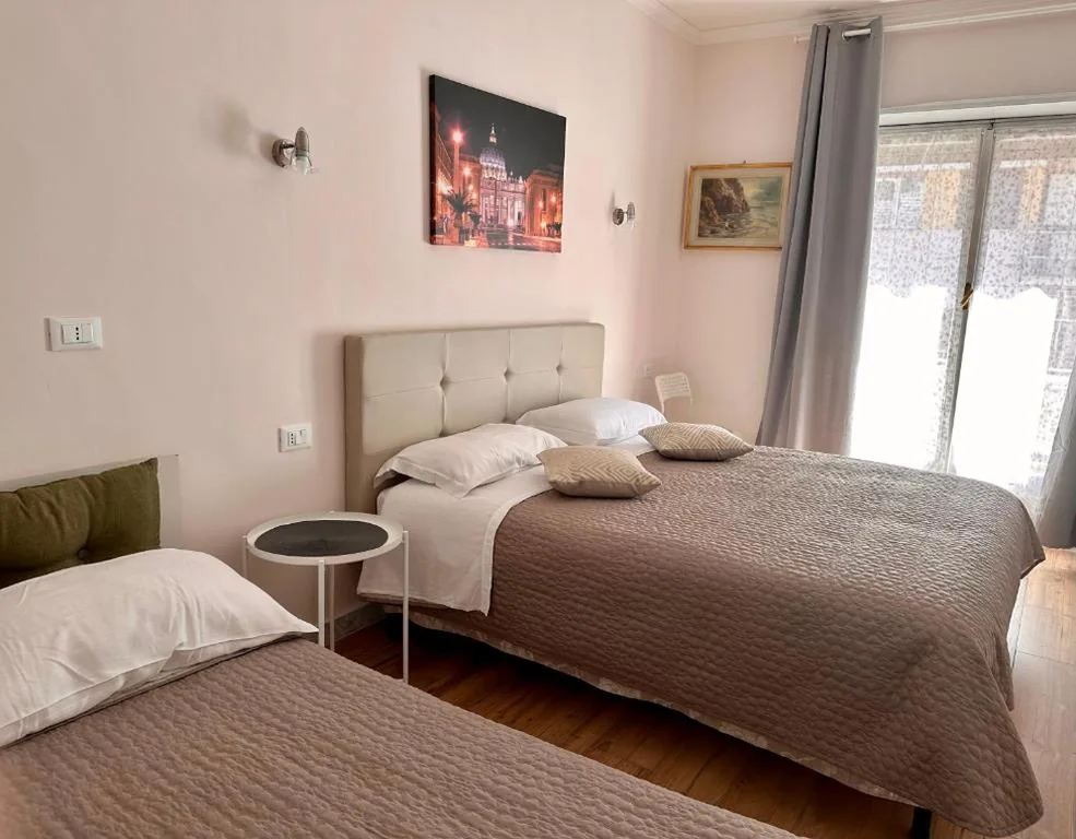 Camera Tripla con Balcone — GOLDEN ROOMS Cipro